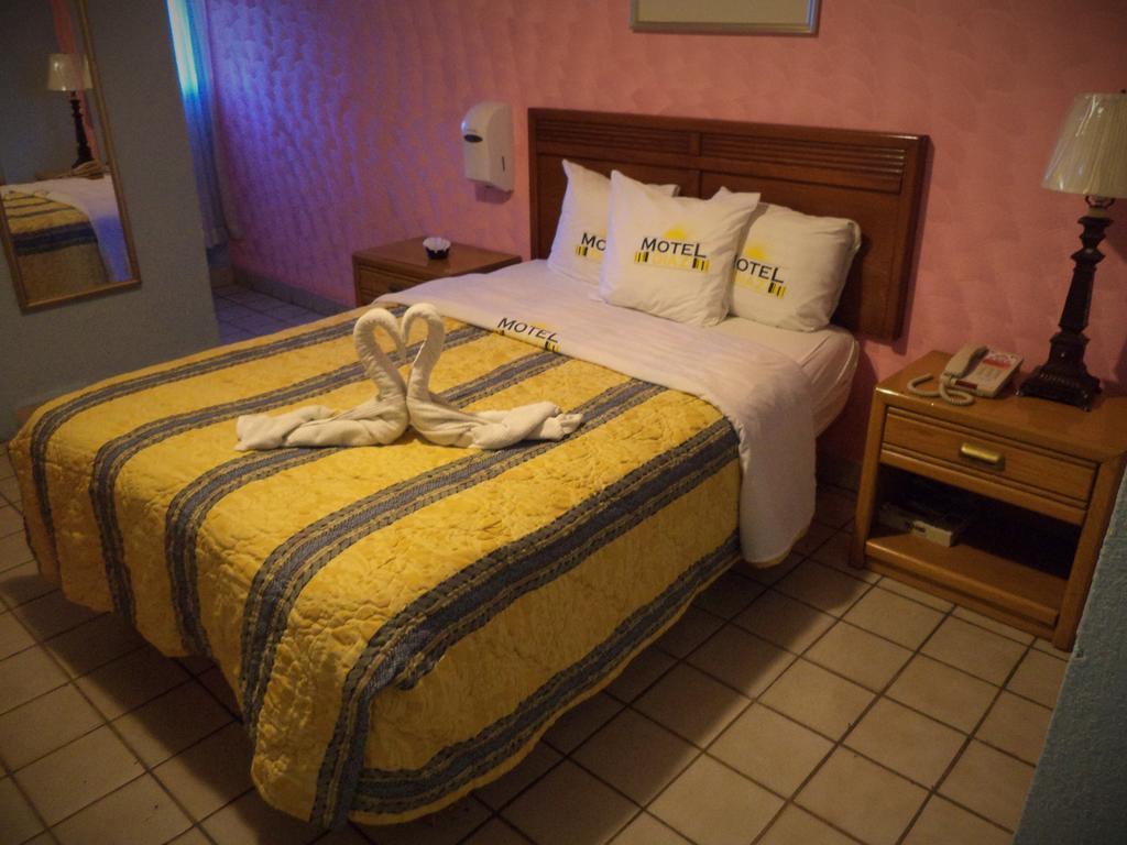 Hotel Diaz Tijuana Dış mekan fotoğraf